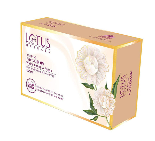 Lotus Herbals party glow kit